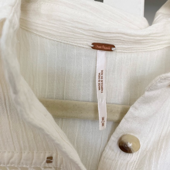 Free People Summer Stars White Cream Button Down Long Billowy Sleeve Size Medium - Picture 3 of 11